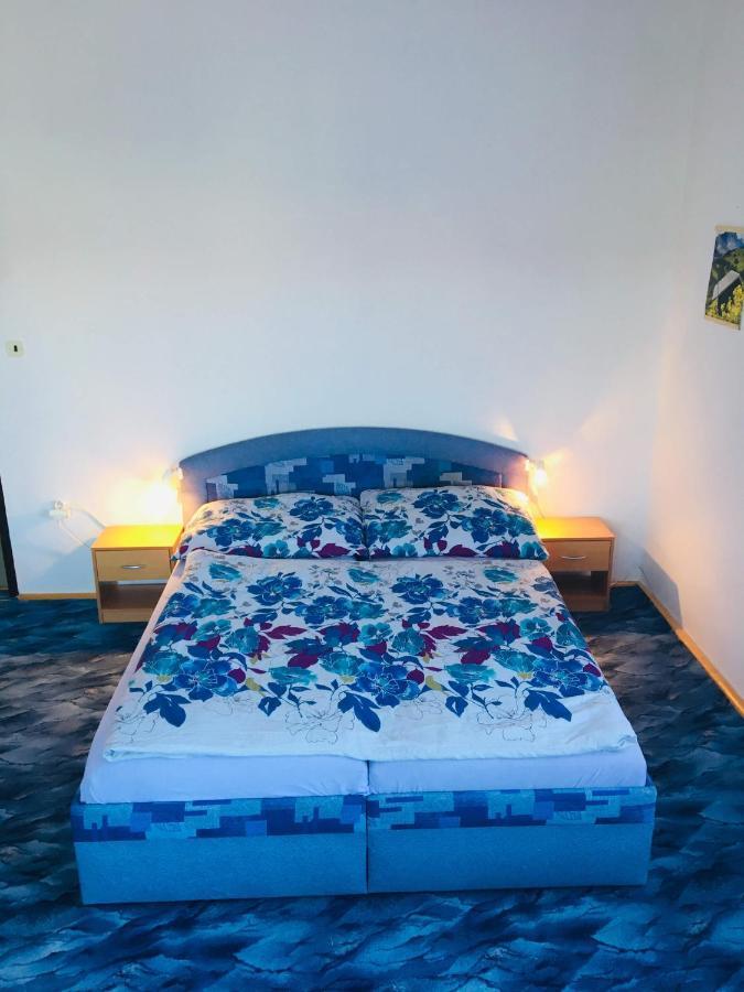 Apartman126 哈拉霍夫 外观 照片